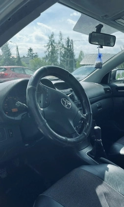 Toyota Avensis cena 7200 przebieg: 307274, rok produkcji 2004 z Kielce małe 92